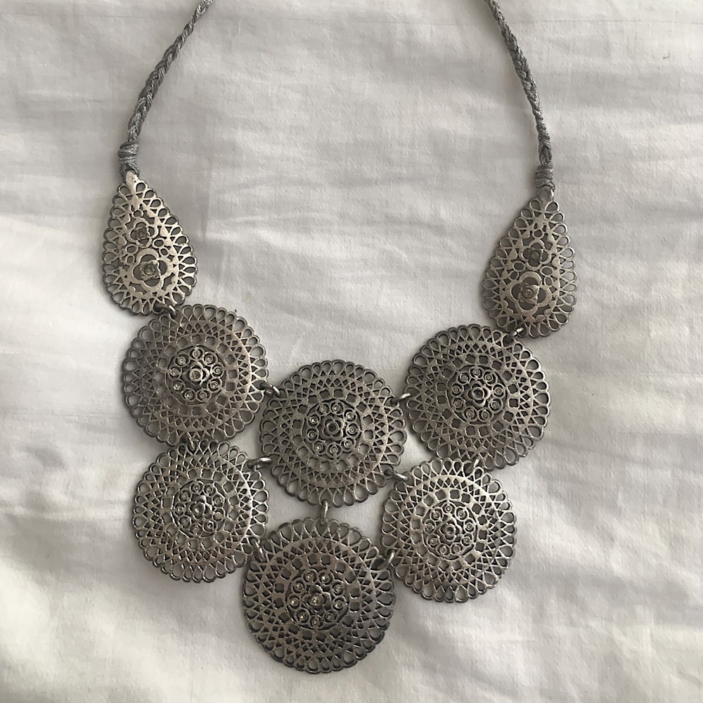 Stella and Dot statement necklace